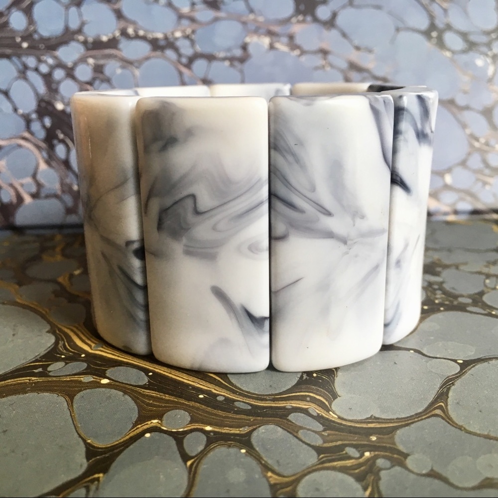Marble-ous Bangle 💫